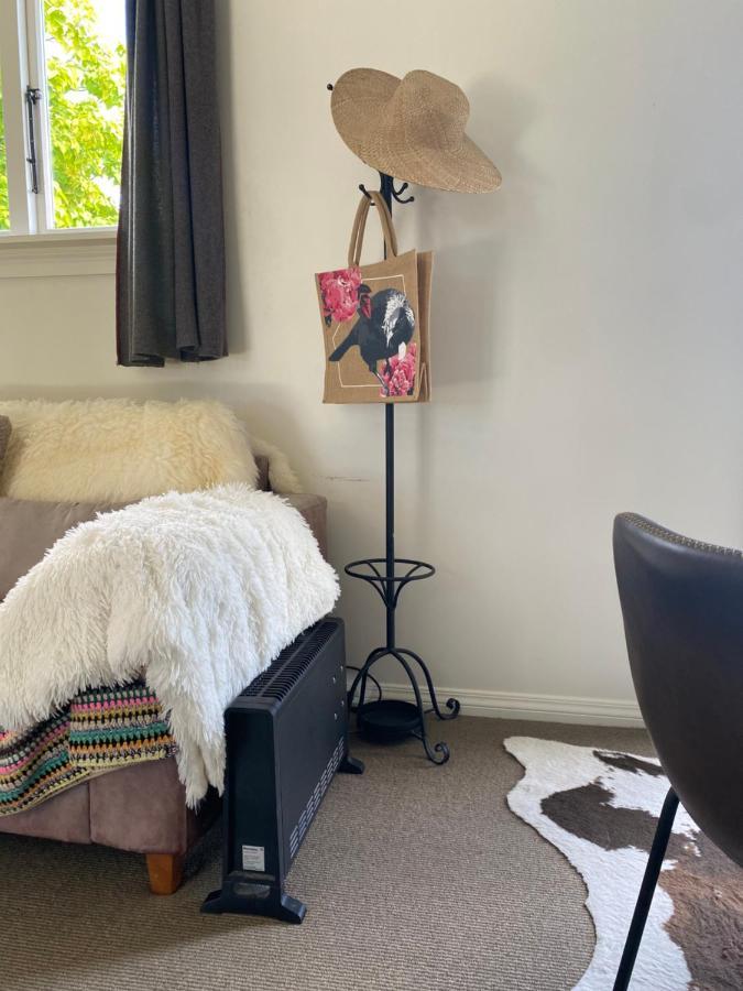 Glenie Cottage Bnb Guesthouse Тимару Экстерьер фото